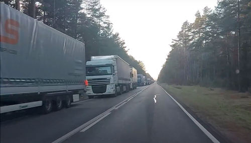 Białoruś: Kolejne utrudnienia dla polskich przewoźników. Białoruskie władze wprowadziły nowy obowiązek