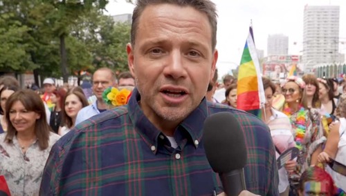 Rafał Trzaskowski na Paradzie Równości 2023