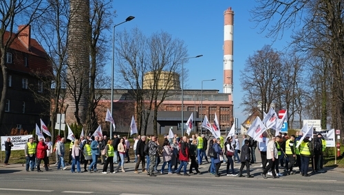 Protest przed elektrociepłownią w Zabrzu