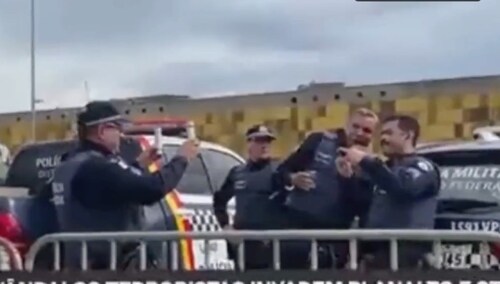 To nagranie daje do myślenia. Brazylijskie budynki rządowe w rękach demonstrantów. Policja z protestującymi? [VIDEO]