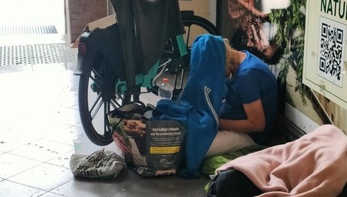 Jedno z wyjść z metra na Alexanderplatz