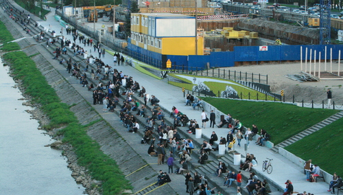 Warszawa: Zakaz picia alkoholu na Bulwarach Wiślanych na stałe? Pomysł radnej KO