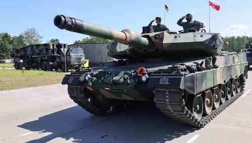 O godz. 12 początek defilady w Warszawie