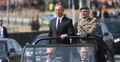 Prezydent RP Andrzej Duda i szef Sztabu Generalnego Wojska Polskiego gen. Wiesław Kukuła podczas przejazdu na czele defilady z okazji Święta Wojska Polskiego