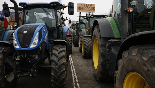 Rolnicy protestują w Strasburgu przeciwko umowie handlowej UE-Mercosur