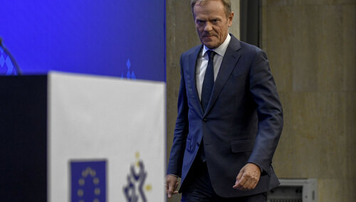 Kim otacza się lider PO? Dziennik ujawnia „tajne plany Tuska”