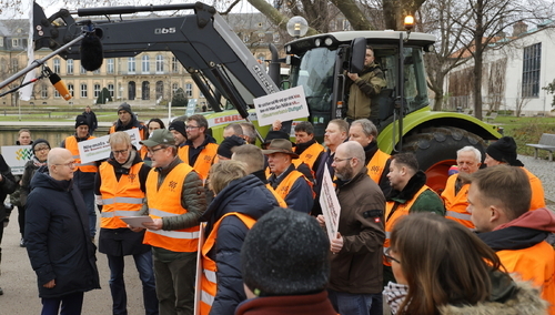 Protestujący niemieccy rolnicy