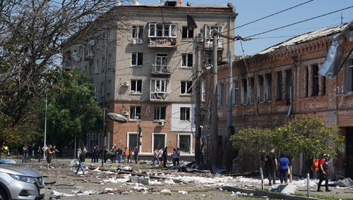 Ukraina, skutki rosyjskiego ataku rakietowego. Zdjęcie poglądowe