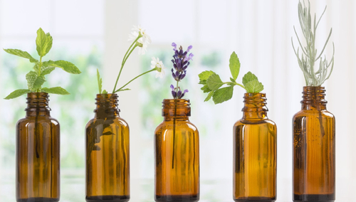 Olejki eteryczne. Ilustracja poglądowa