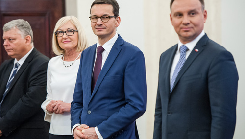 [SONDAŻ] Komu najbardziej ufają Polacy? Niespodzianka na podium
