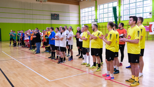 Drużyna "S" z Danone Bieruń zwyciężyła w X Halowym Turnieju Piłki Nożnej im. Dariusza Jaciuka