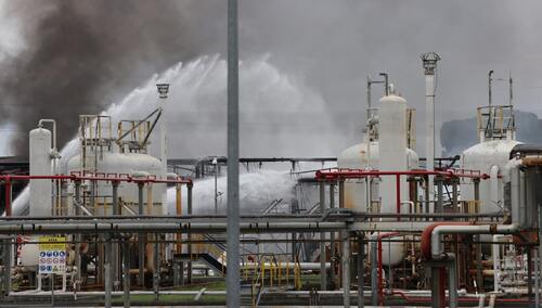 Pożar rafinerii we Włoszech