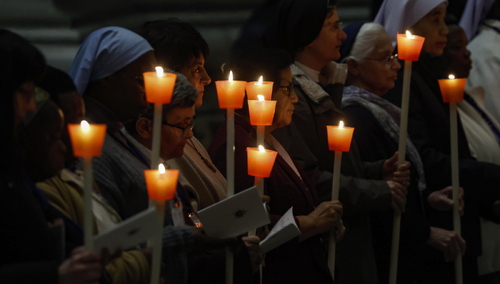 Celebracja Dnia Życia Konsekrowanego w bazylice św. Piotra