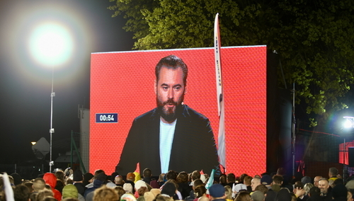 Krzysztof Stanowski podczas debaty w Końskich 11 kwietnia