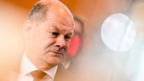 Niemcy zostali zapytani o politykę swojego rządu. Scholz ma powody do obaw