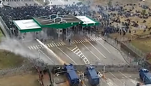 Atak imigrantów na przejście w Kuźnicy Białostockiej. 2021 rok