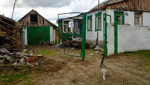 Zniszczone budynki w Łymaniu