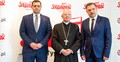 Michał Ossowski, red. nacz. "Tygodnika Solidarność", arcybiskup Marek Jędraszewski, Piotr Duda, przewodniczący Komisji Krajowej NSZZ "Solidarność"