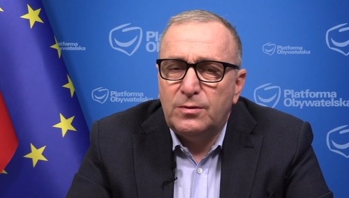 Schetyna zachwycony wizytą Scholza, Macrona i Draghiego. Dziennikarka "Wprost" przypomina mu niewygodny fakt