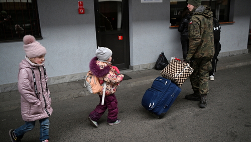 Uchodźcy przy przejściu granicznej w Korczowej