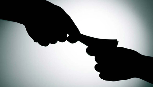 [Felieton „TS”] Karol Gac: Gnijące serce demokracji