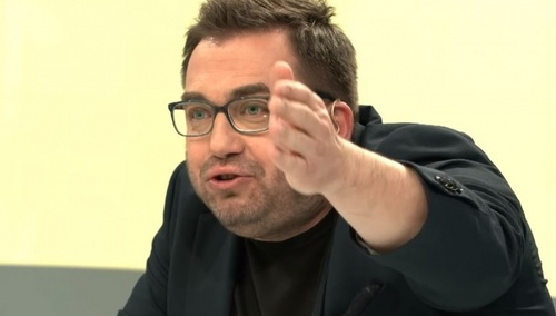 Kolejna wtopa Węglarczyka! Ku Klux Klan na warszawskim Wilanowie? Internauci bezlitośni [FOTO]