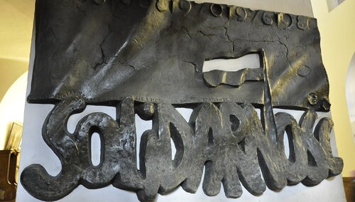 Kaplica Matki Bożej Jasnogórskiej. Tablica wotywna NSZZ "SOLIDARNOŚĆ"
