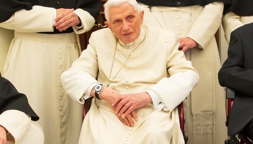 Emerytowany papież Benedykt XVI 