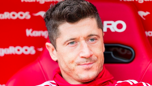 Zdarza się najlepszym? Wpadka Lewandowskiego przy gratulacjach dla Świątek