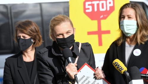 Kolejny dzień protestów. Nowacka grzmi: "Przegięliście dranie", a Lempart ogłasza wojnę