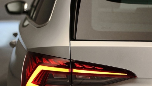 Lampy samochodowe - zdjęcie poglądowe