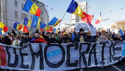 Protest przeciwko unieważnieniu wyborów prezydenckich w Rumunii