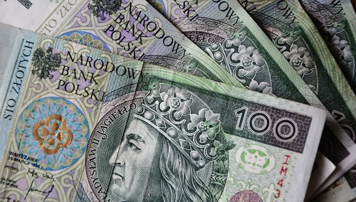 Wiceminister: 800 plus? Udowodniliśmy, że jesteśmy w stanie zapanować nad finansami państwa