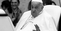 Papież Franciszek nie żyje