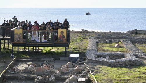 Obchody rocznicowe w Izniku (Nicei) przy ruinach bazyliki św. Neofita