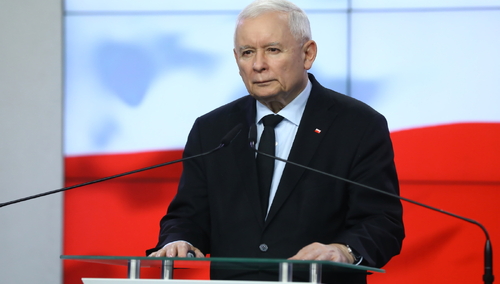 „Jest gotów”. Nieoficjalne informacje o tym, kto zastąpi Jarosława Kaczyńskiego