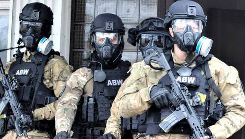 Funkcjonariusze ABW. Zdjęcie poglądowe