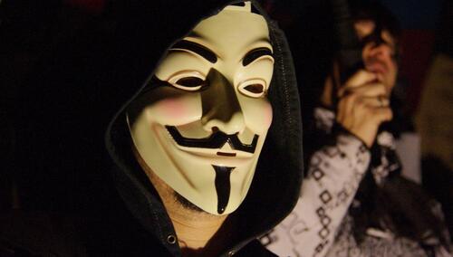 Grupa Anonymous apeluje do internautów. Hakerom spodobał się pomysł Polaka