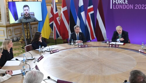 „Ukraina musi przyjąć do wiadomości, że drzwi NATO nie są dla niej otwarte”. Gorzkie oświadczenie Zełenskiego