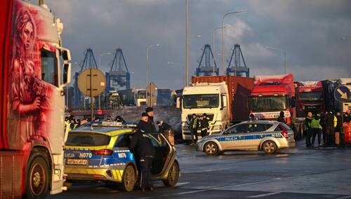 Protest przewoźników drogowych obsługujących trójmiejskie porty morskie
