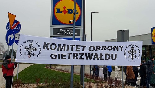 Protest pod jednym ze sklepów Lidl