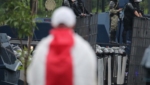 "Łukaszenka potrzebuje krwi Białorusinów rozlanej przez Polaków. Oby nie doszło do prowokacji"