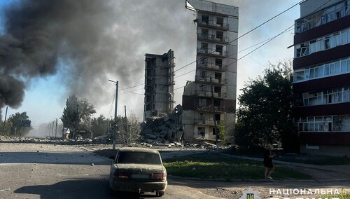 Budynek mieszkalny w Myrnohradzie. 17 sierpnia 2024 r.