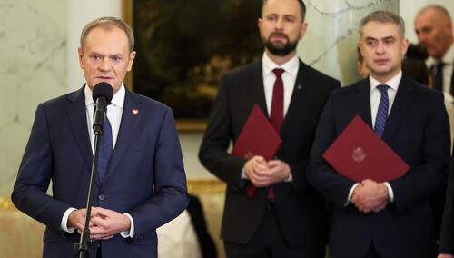 Donald Tusk i wicepremierzy Władysław Kosiniak-Kamysz i Krzysztof Gawkowski