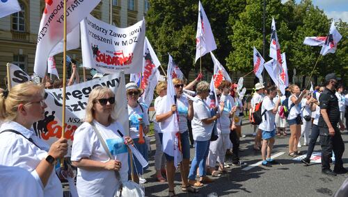 protest pracowników sądownictwa pod KPRM