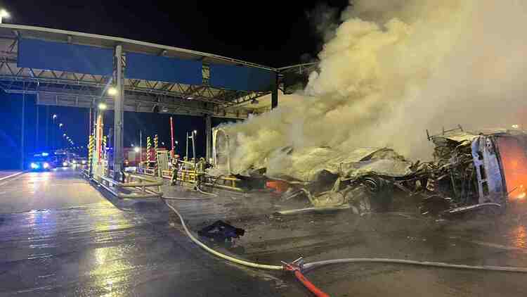 Wypadek na bramkach autostrady A2 