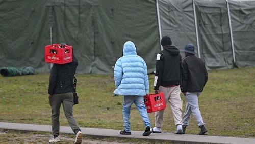 14 grudnia 2023 r. Migranci z Centralnego Ośrodka Recepcyjnego w Eisenhüttenstadt