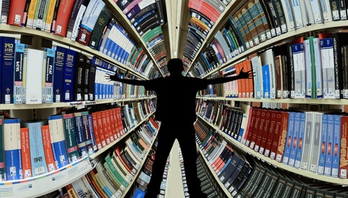 Książki. Ilustracja poglądowa