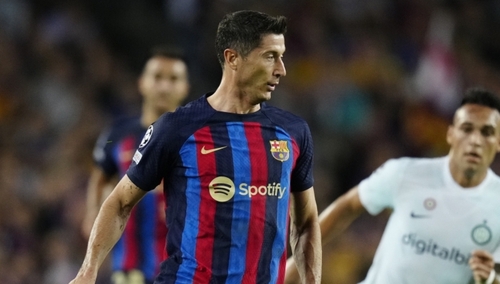 "Lewandowski postrachem". Hiszpański dziennik o Polaku przed "El Clasico"