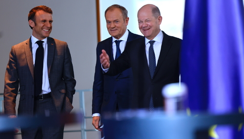 Prezydent Macron, premier Tusk i kanclerz Scholz